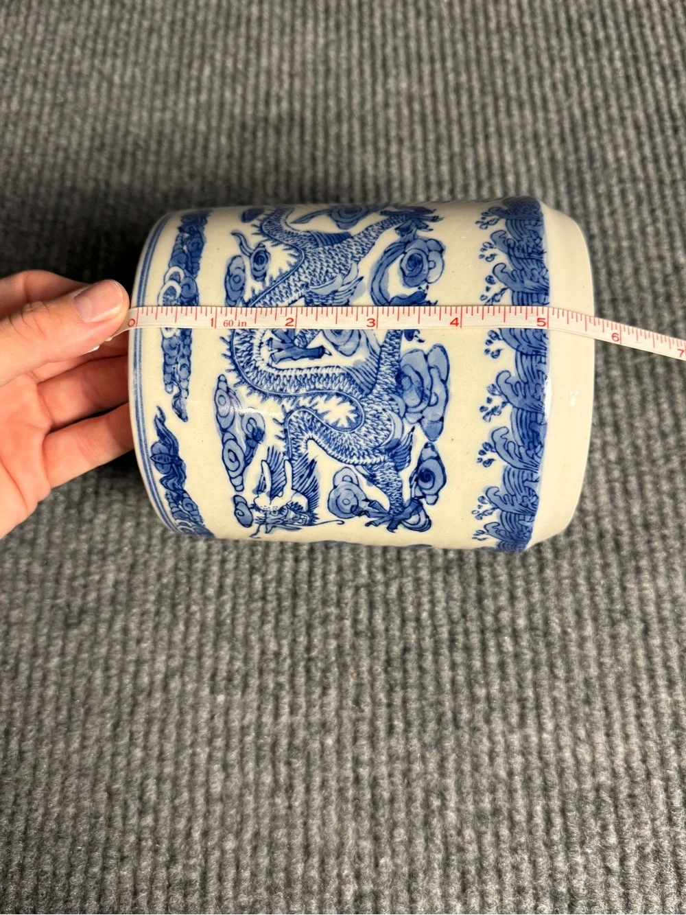 Vintage William Sonoma Blue and White Dragon Porcelain Brush Pot Bitong